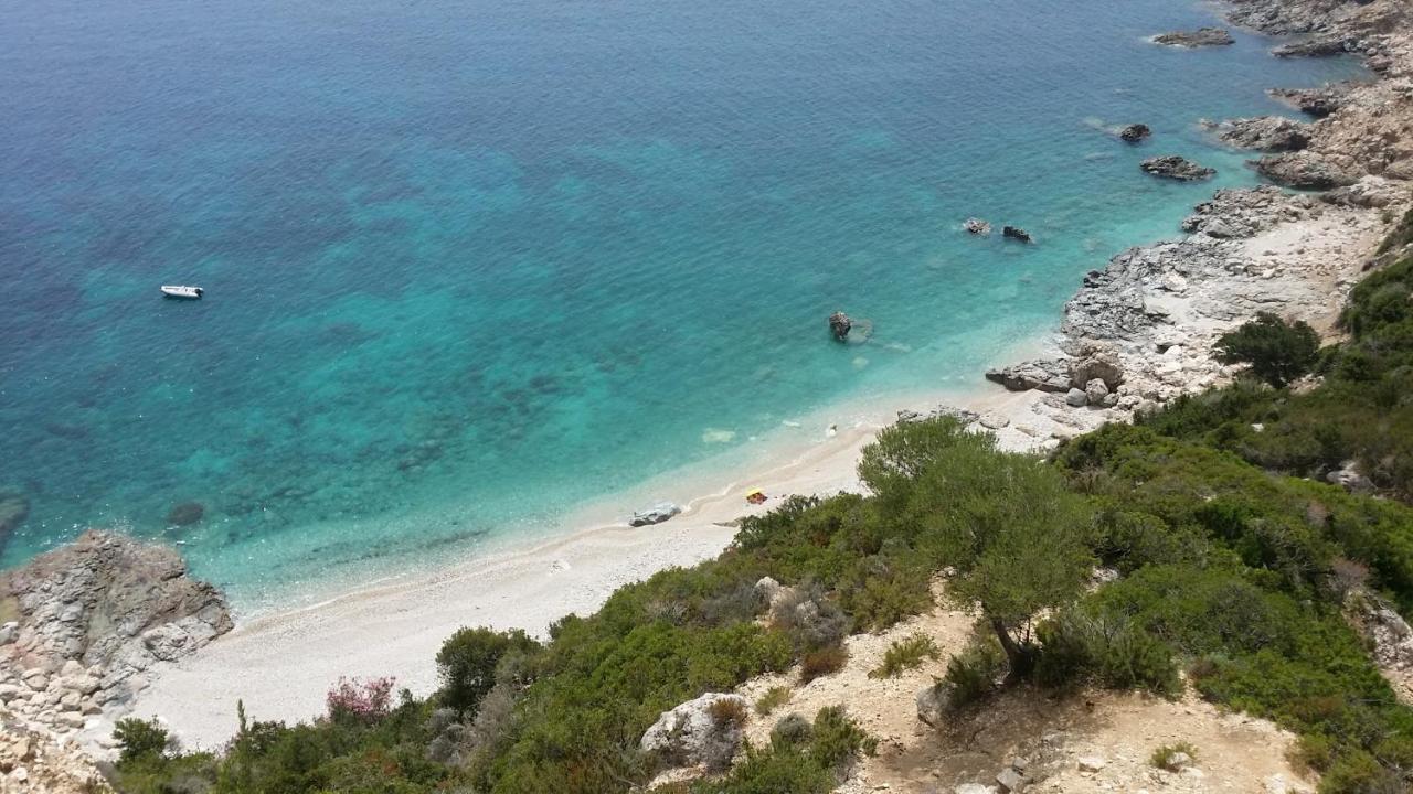 Camera Ideale Tra Mare E Montagna Бауней Екстериор снимка